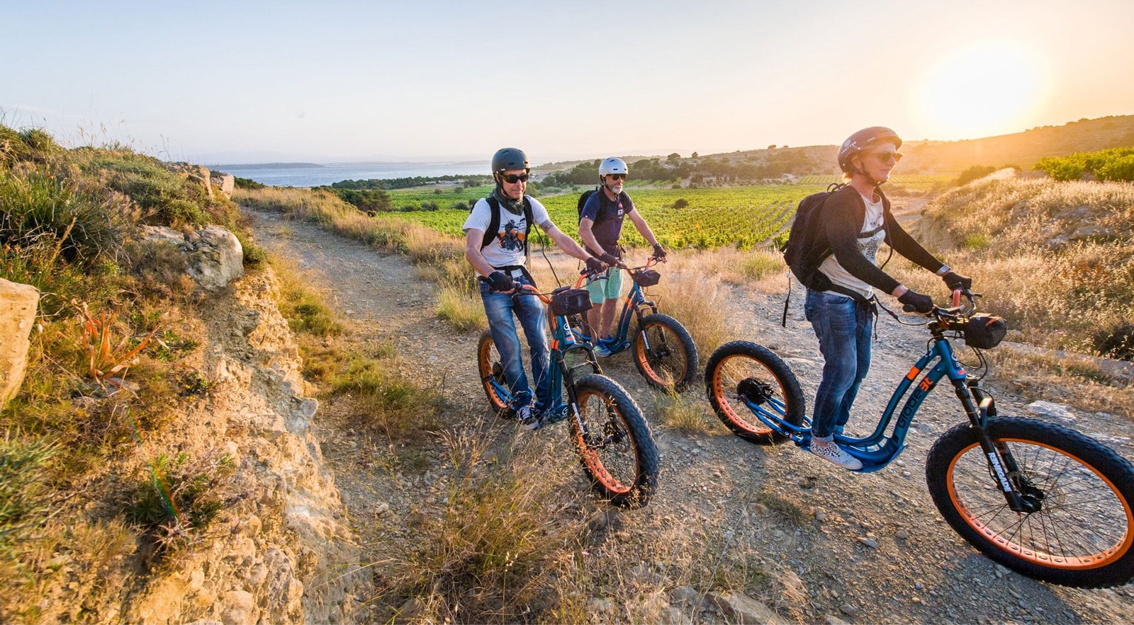 Balade guidée en trottinette électrique tout-terrain à Lézignan-Corbières